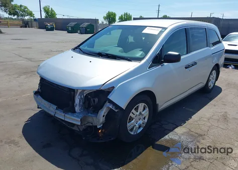 2013 Honda Odyssey Lx z USA, uszkodzony, nr VIN 5FNRL5H20DB062846